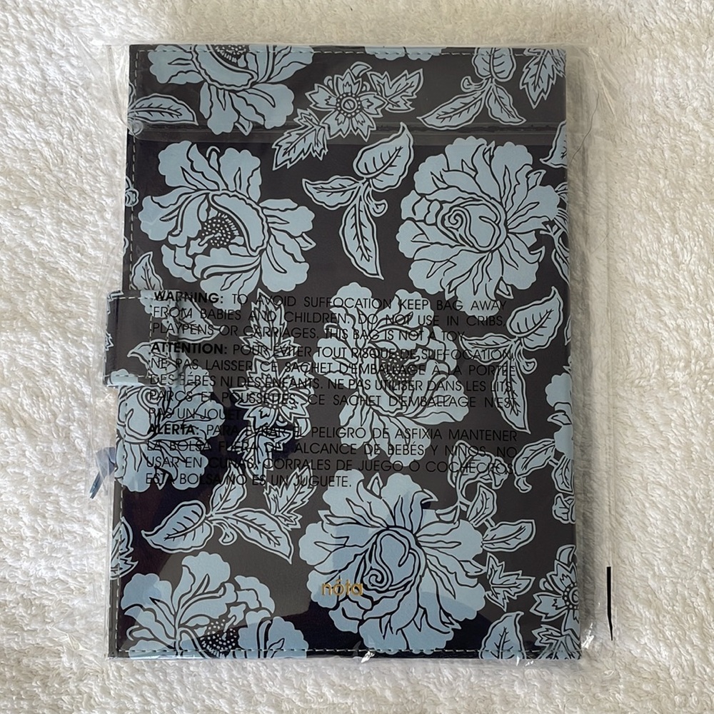 BNWT Nota Notebook - Picture 2 of 3